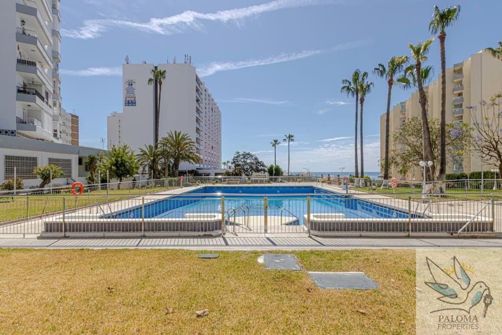 Wonderful Studio Apartment On The Beachfront Benalmádena Exterior photo