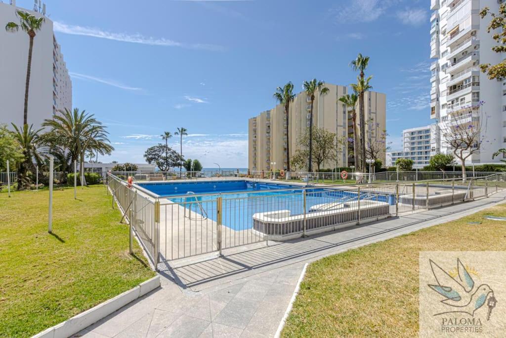 Wonderful Studio Apartment On The Beachfront Benalmádena Exterior photo