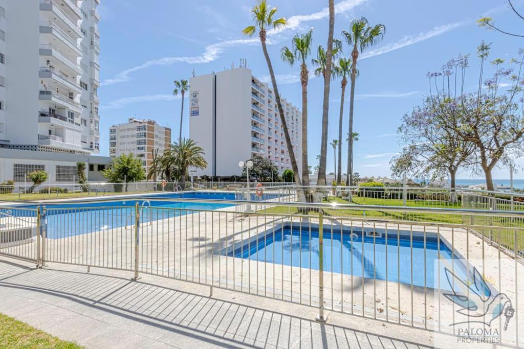 Wonderful Studio Apartment On The Beachfront Benalmádena Exterior photo
